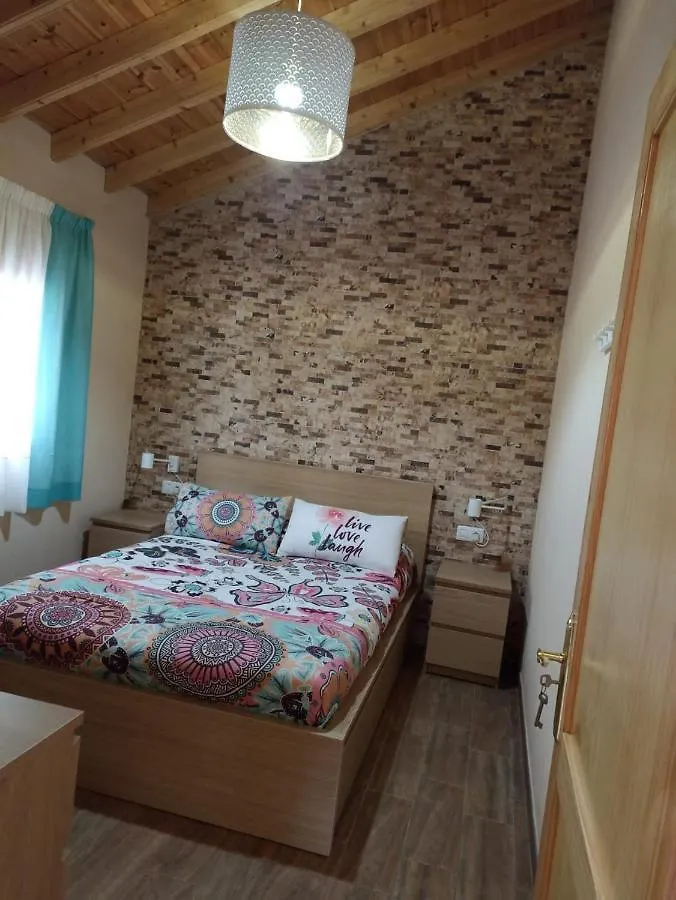 Casa Las Ninas Alojera